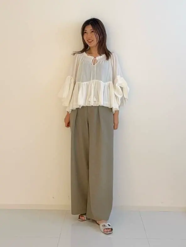 GRACE CONTINENTAL 佐藤　優里香 コーディネート画像