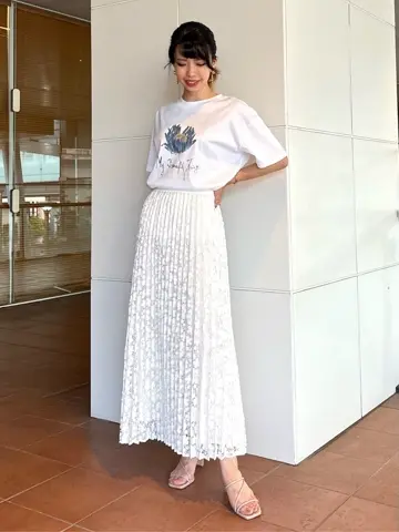 GRACE CONTINENTAL FUKUSHIMA YURIE コーディネート画像