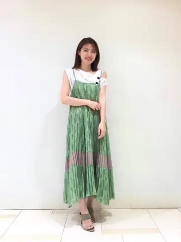 GRACE CONTINENTAL minami コーディネート画像