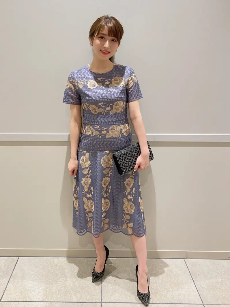 ライン刺繍ワンピース / GRACE CONTINENTAL | GRACE CONTINENTAL
