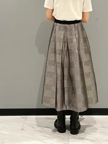 GRACE CONTINENTAL yoshi コーディネート画像