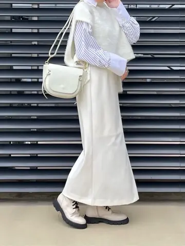 GRACE CONTINENTAL yoshi コーディネート画像