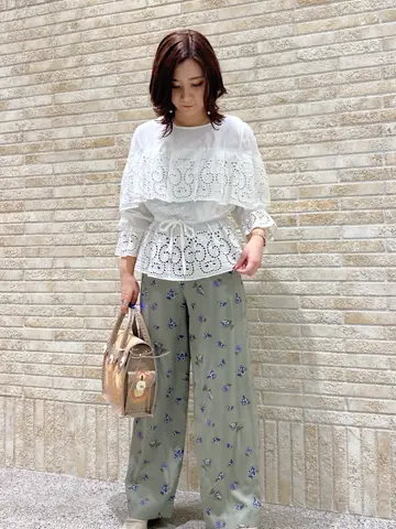 GRACE CONTINENTAL MOMOKO コーディネート画像