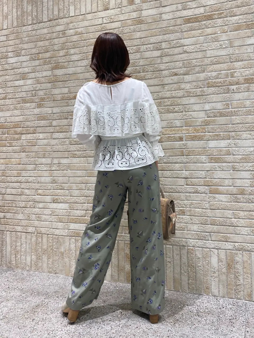 GRACE CONTINENTAL MOMOKO コーディネート画像