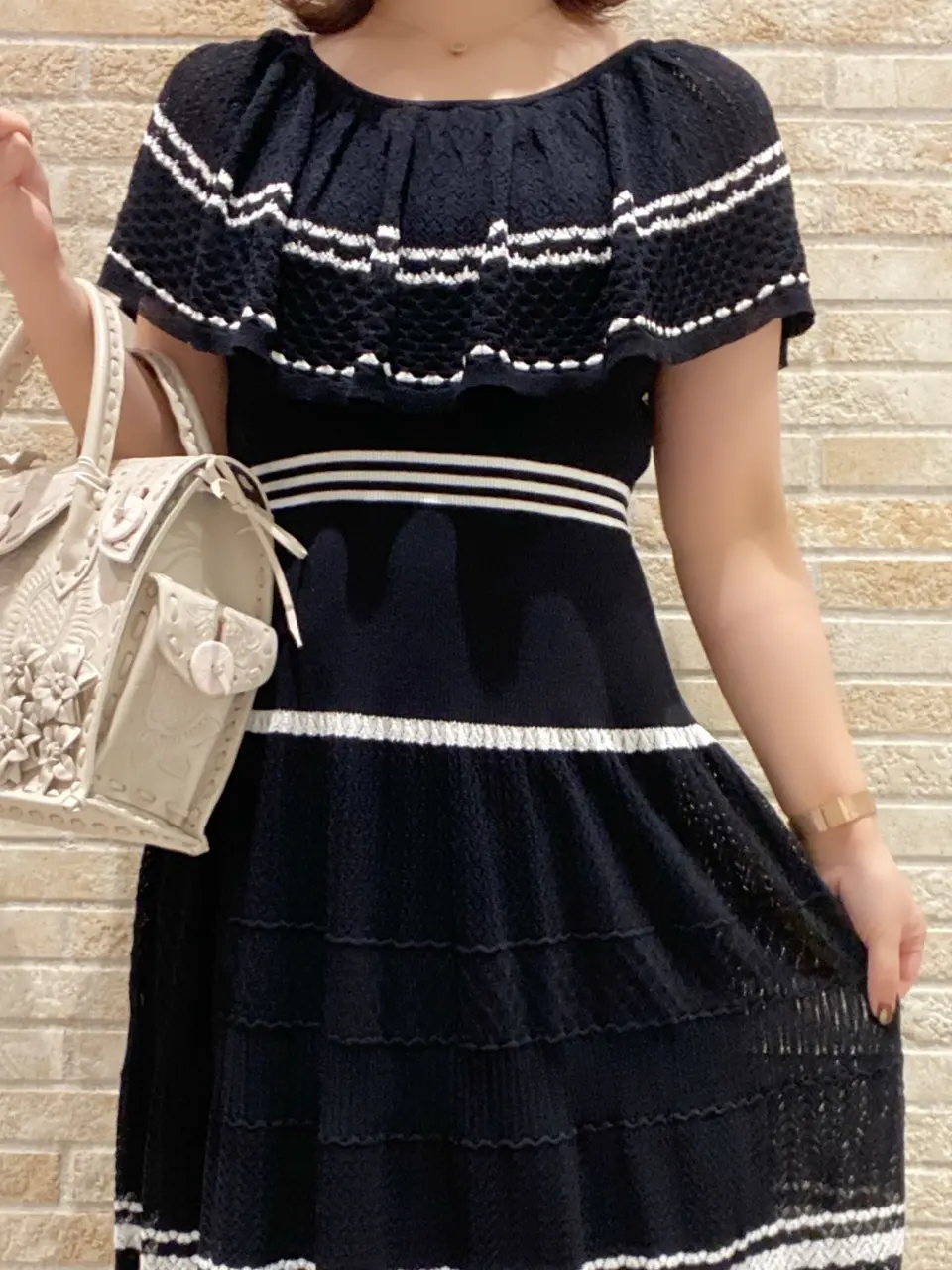 GRACE CONTINENTAL MOMOKO コーディネート画像