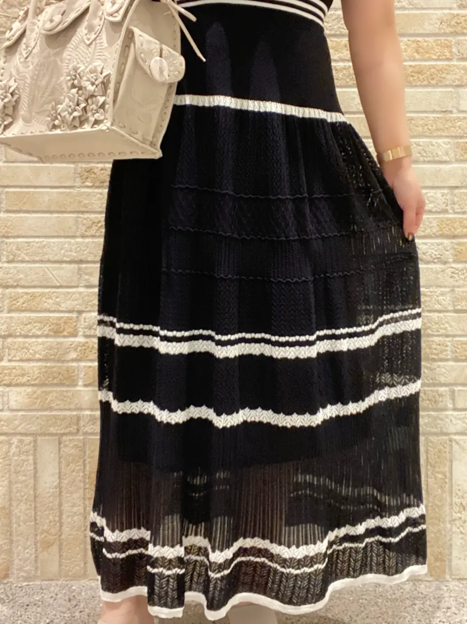 GRACE CONTINENTAL MOMOKO コーディネート画像