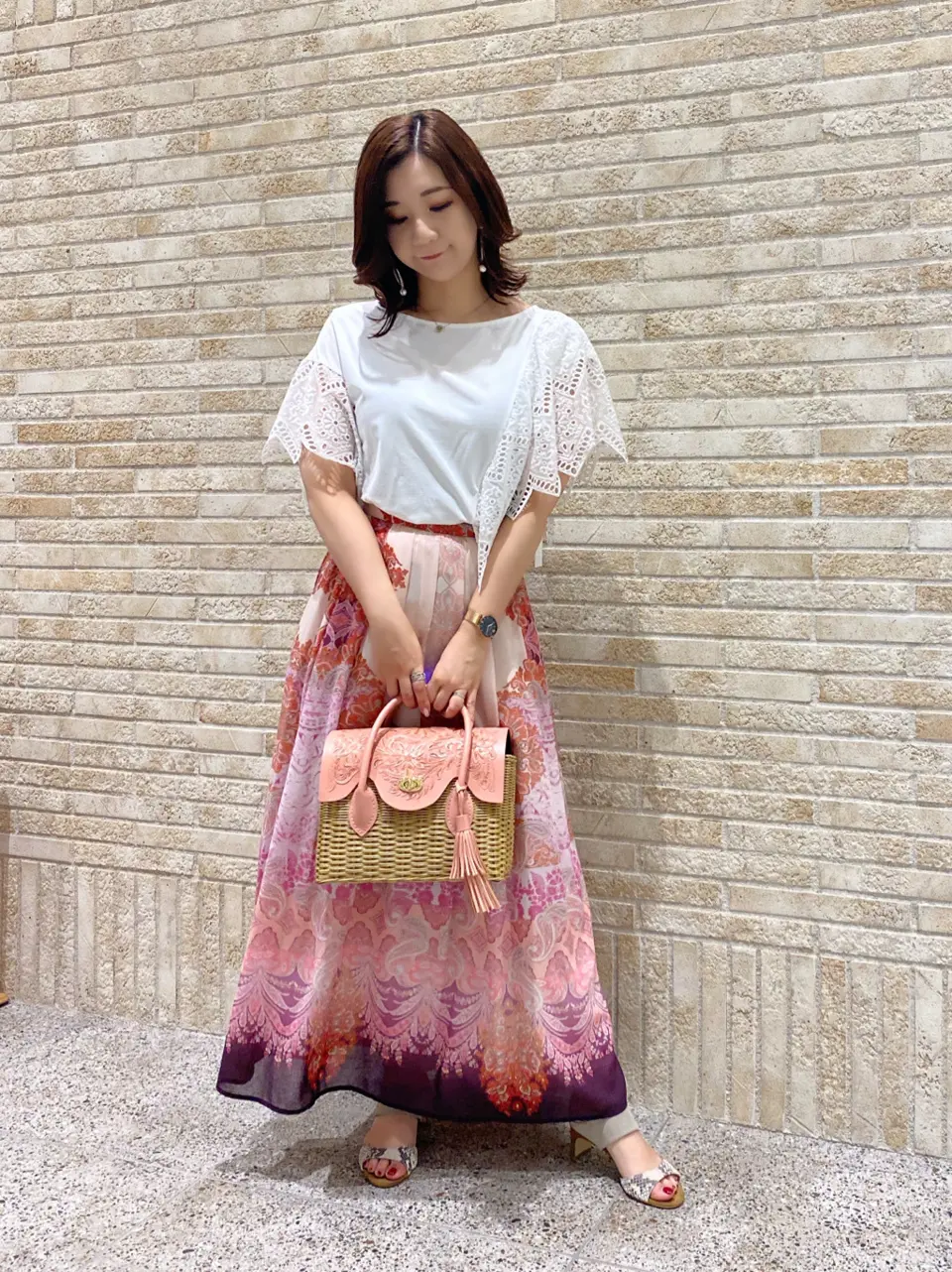 GRACE CONTINENTAL MOMOKO コーディネート画像