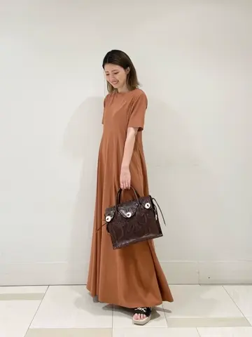 GRACE CONTINENTAL minami コーディネート画像