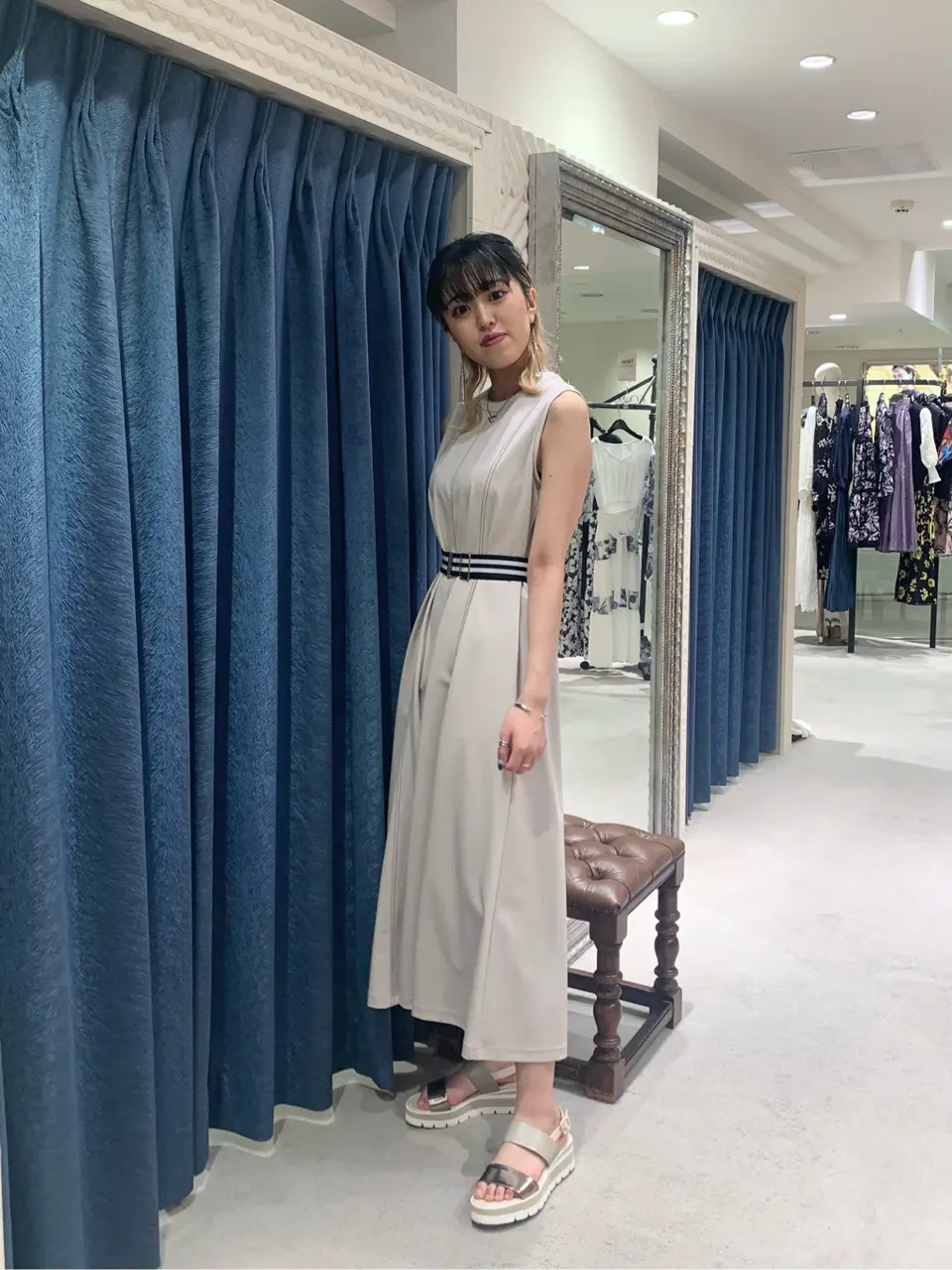 GRACE CONTINENTAL yoshi コーディネート画像