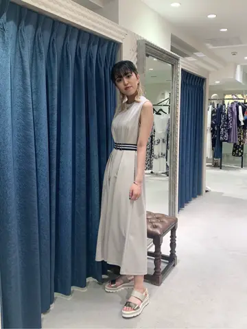 GRACE CONTINENTAL yoshi コーディネート画像