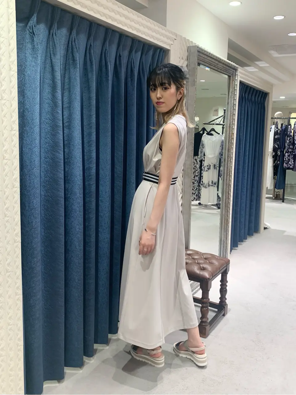 GRACE CONTINENTAL yoshi コーディネート画像