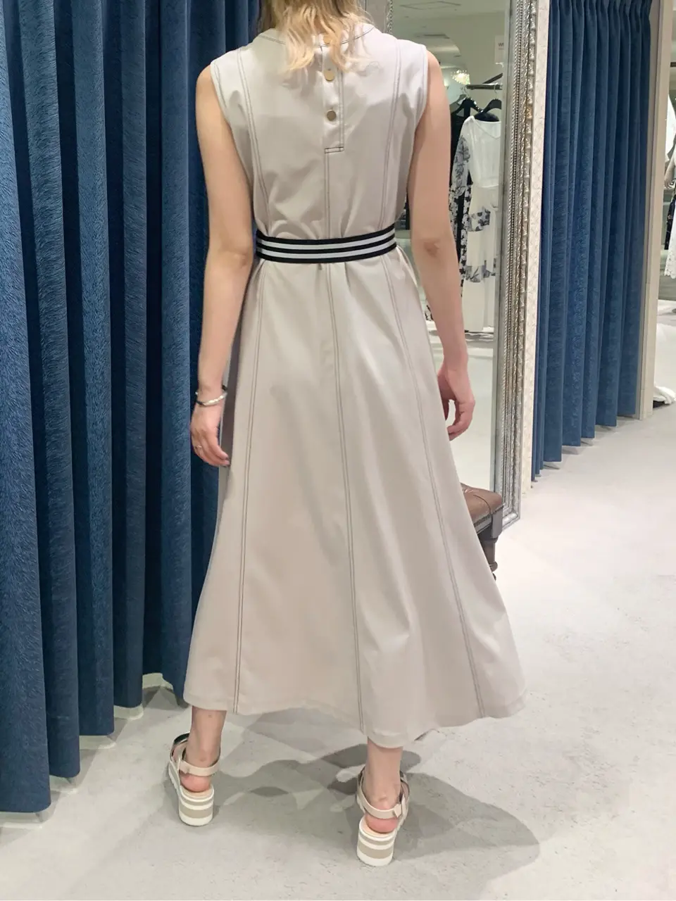 GRACE CONTINENTAL yoshi コーディネート画像