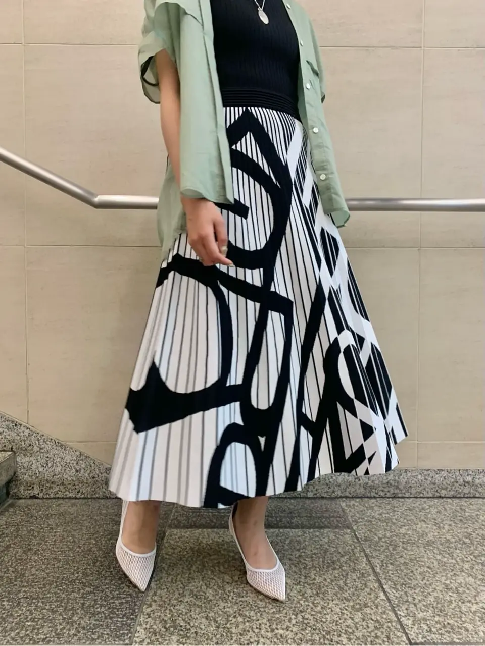 GRACE CONTINENTAL haruka iwasaki コーディネート画像