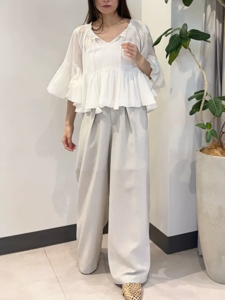 GRACE CONTINENTAL Hikaru Okada コーディネート画像