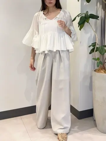 GRACE CONTINENTAL Hikaru Okada コーディネート画像