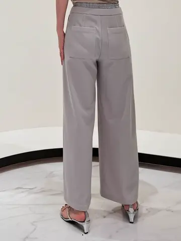 GRACE CONTINENTAL 今野　志保 コーディネート画像