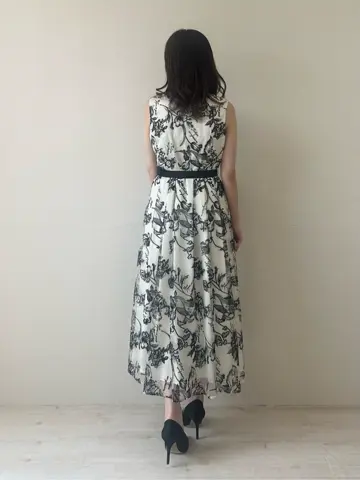 GRACE CONTINENTAL 狩野　珠季 コーディネート画像