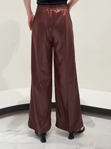 GRACE CONTINENTAL 今野　志保 コーディネート画像