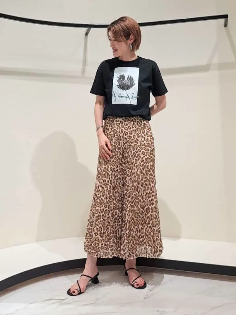 GRACE CONTINENTAL 今野　志保 コーディネート画像