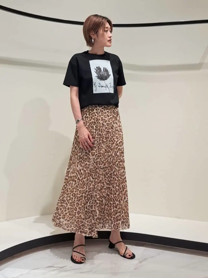 GRACE CONTINENTAL 今野　志保 コーディネート画像