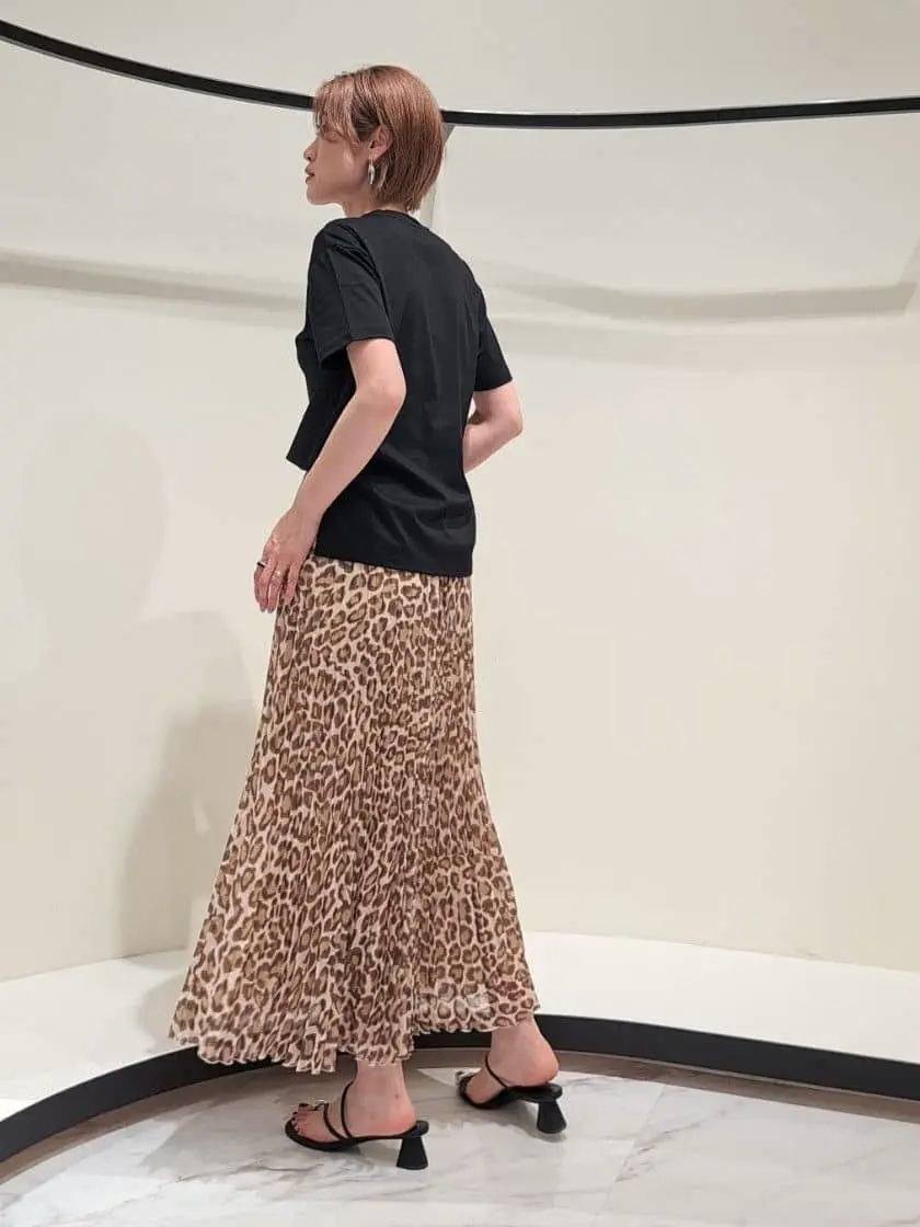 GRACE CONTINENTAL 今野　志保 コーディネート画像