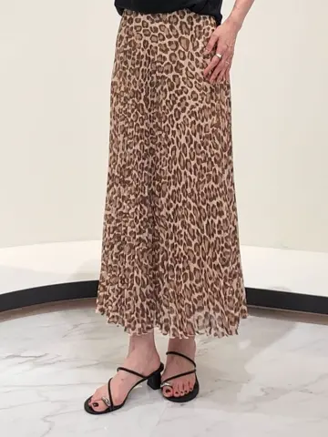 GRACE CONTINENTAL 今野　志保 コーディネート画像