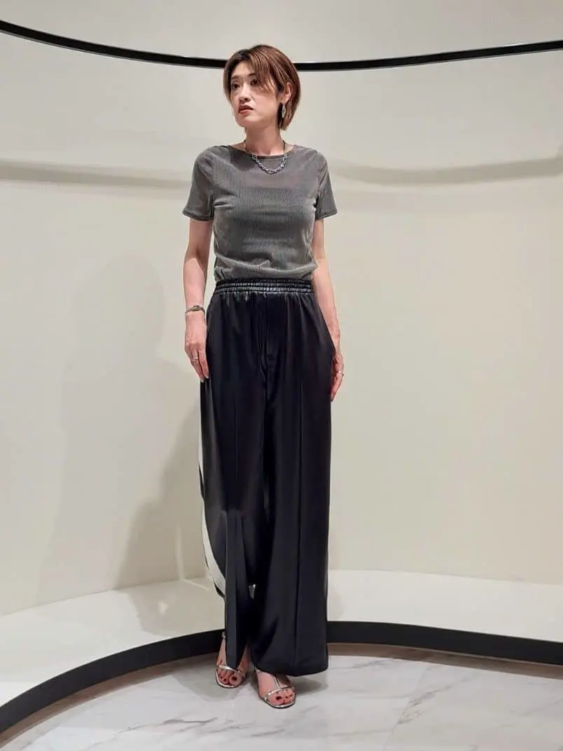 GRACE CONTINENTAL 今野　志保 コーディネート画像