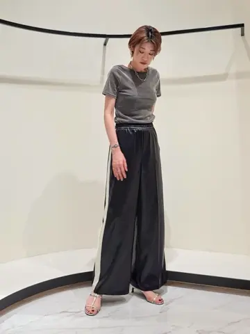 GRACE CONTINENTAL 今野　志保 コーディネート画像