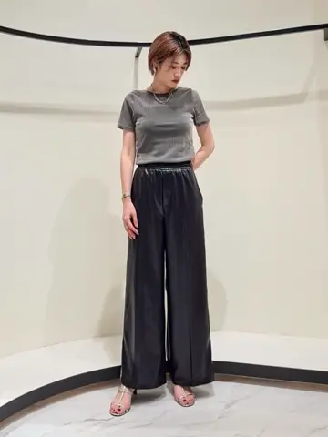 GRACE CONTINENTAL 今野　志保 コーディネート画像