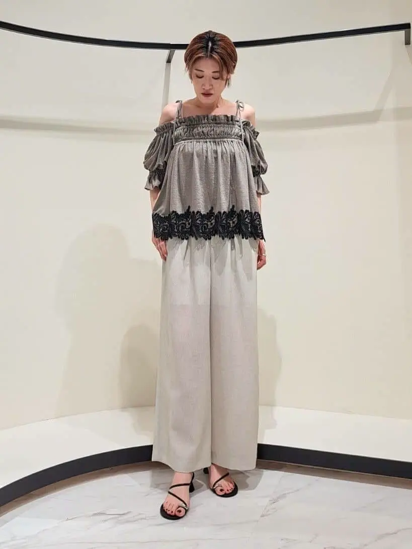 GRACE CONTINENTAL 今野　志保 コーディネート画像