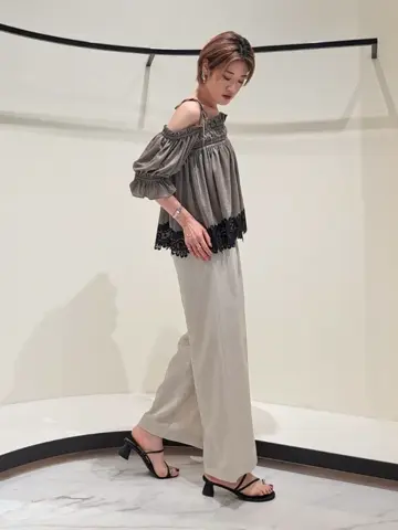 GRACE CONTINENTAL 今野　志保 コーディネート画像