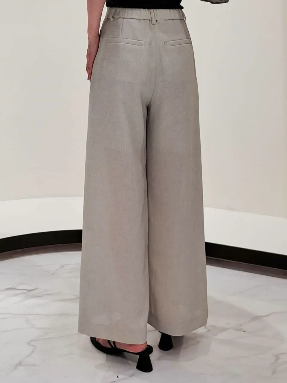 GRACE CONTINENTAL 今野　志保 コーディネート画像