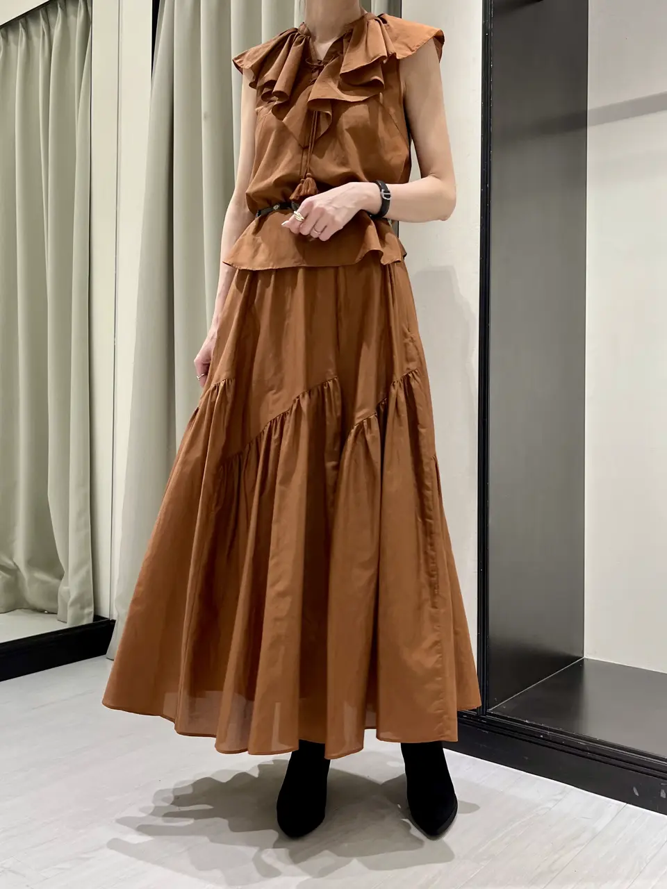 GRACE CONTINENTAL 亀田 未希 コーディネート画像