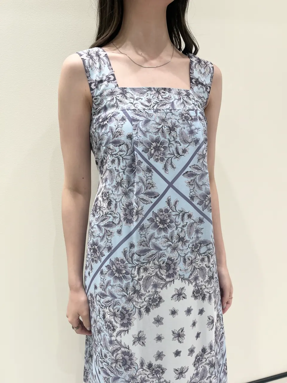 GRACE CONTINENTAL Hotei コーディネート画像