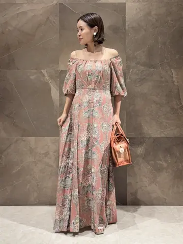 GRACE CONTINENTAL 穐山　香織 コーディネート画像