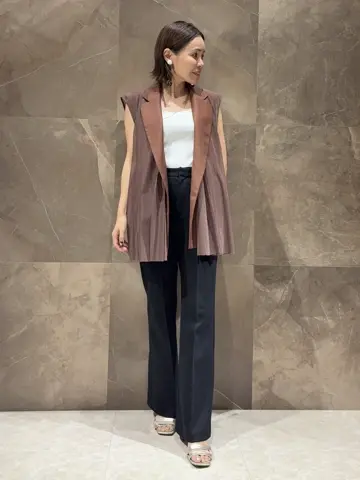 GRACE CONTINENTAL 穐山　香織 コーディネート画像