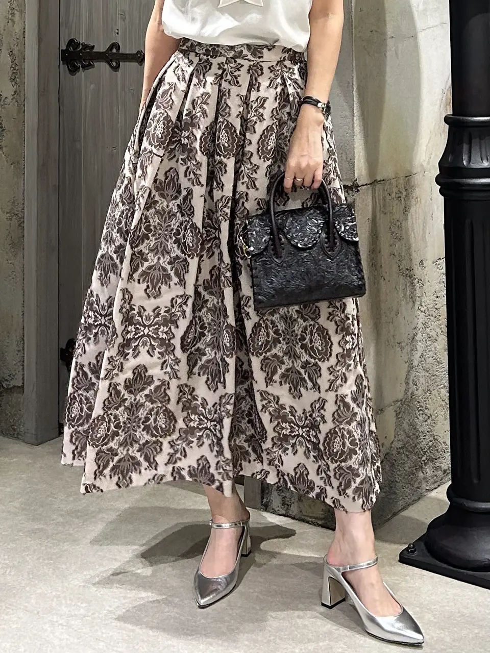 GRACE CONTINENTAL 志田　悠 コーディネート画像