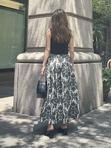 GRACE CONTINENTAL yukimi yonee コーディネート画像