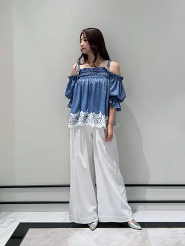 GRACE CONTINENTAL MOMOKO コーディネート画像