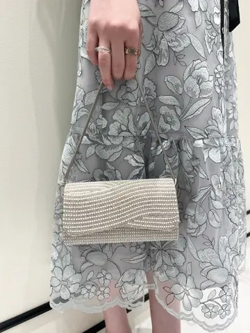 GRACE CONTINENTAL Hotei コーディネート画像