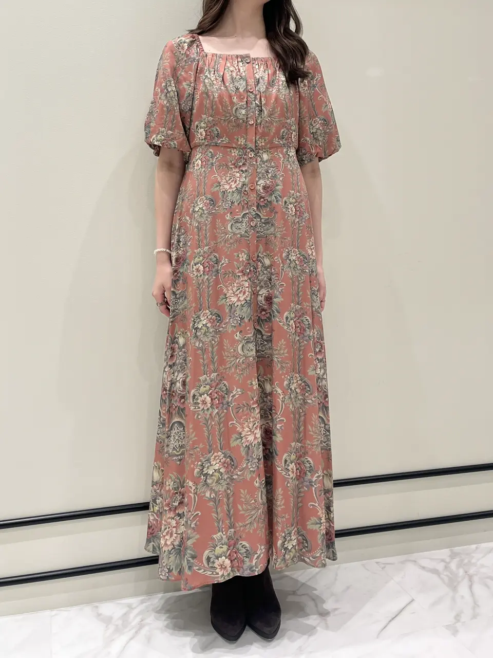 GRACE CONTINENTAL Hotei コーディネート画像