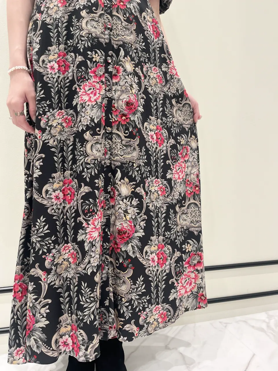 GRACE CONTINENTAL Hotei コーディネート画像