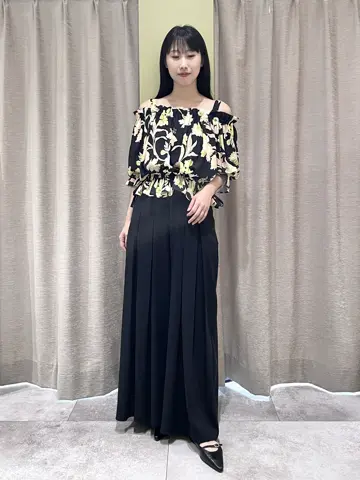 GRACE CONTINENTAL 端場　わかな コーディネート画像