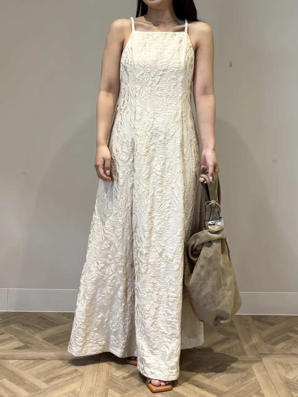 GRACE CONTINENTAL HIGASHIGAWA.R コーディネート画像