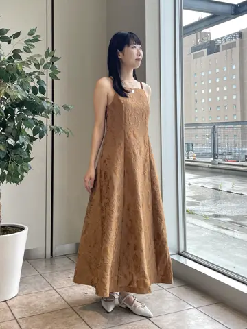 GRACE CONTINENTAL 端場　わかな コーディネート画像