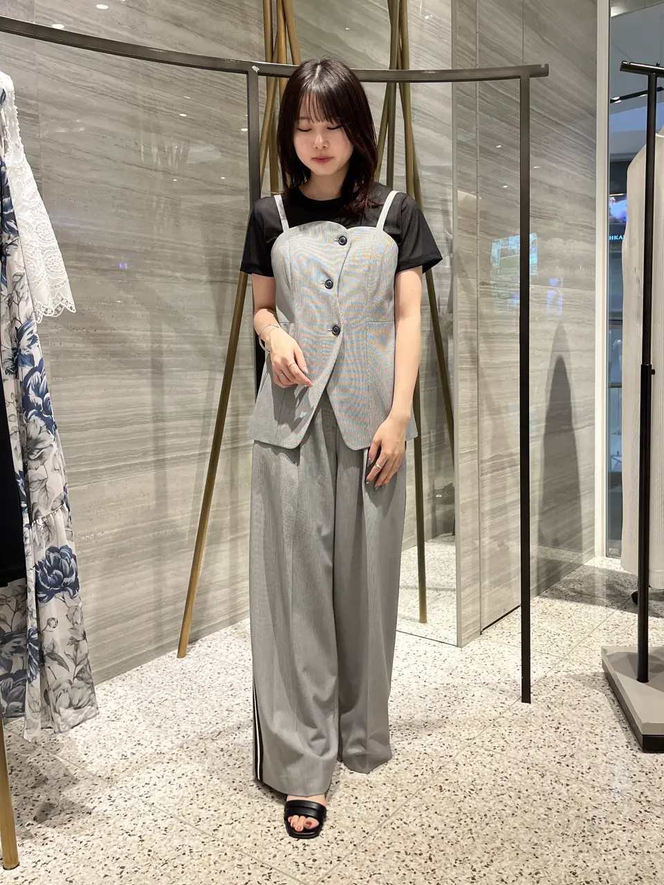 GRACE CONTINENTAL 後藤 瑚蒔 コーディネート画像