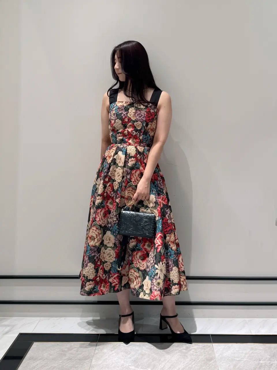 GRACE CONTINENTAL MOMOKO コーディネート画像