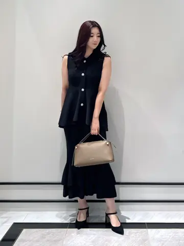 GRACE CONTINENTAL MOMOKO コーディネート画像