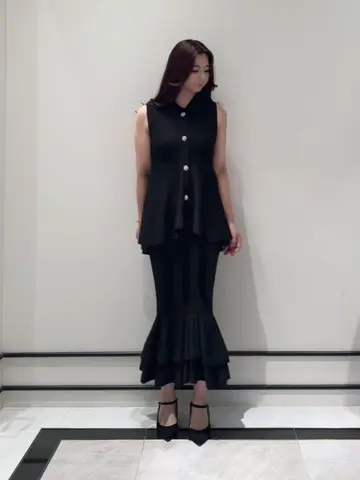 GRACE CONTINENTAL MOMOKO コーディネート画像