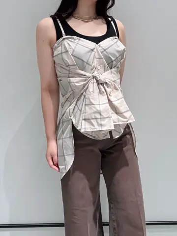 GRACE CONTINENTAL MOMOKO コーディネート画像